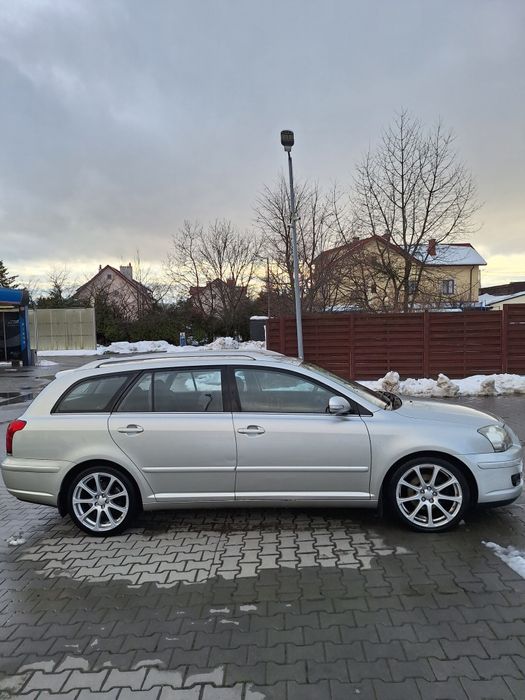 Toyota Avensis 2.0i Automat Lifting 18cali