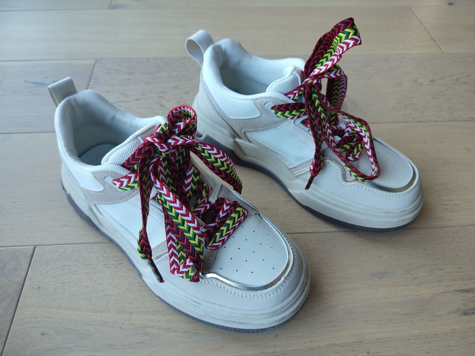 Ciemnobeżowe Sneakersy