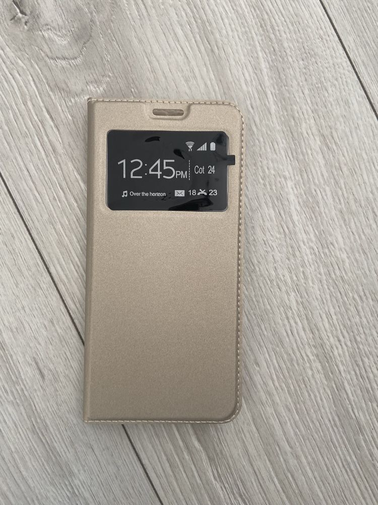 Etui z klapką GreenGo do Galaxy A7 2018 SM-A750F złoty