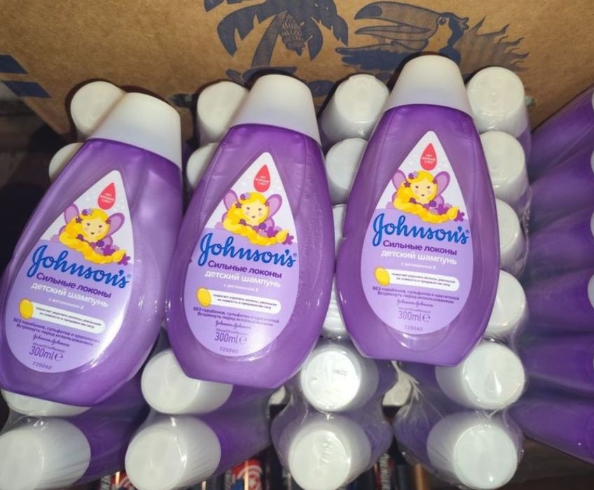 Косметика Johnsons, шампунь, лосьйон, молочко