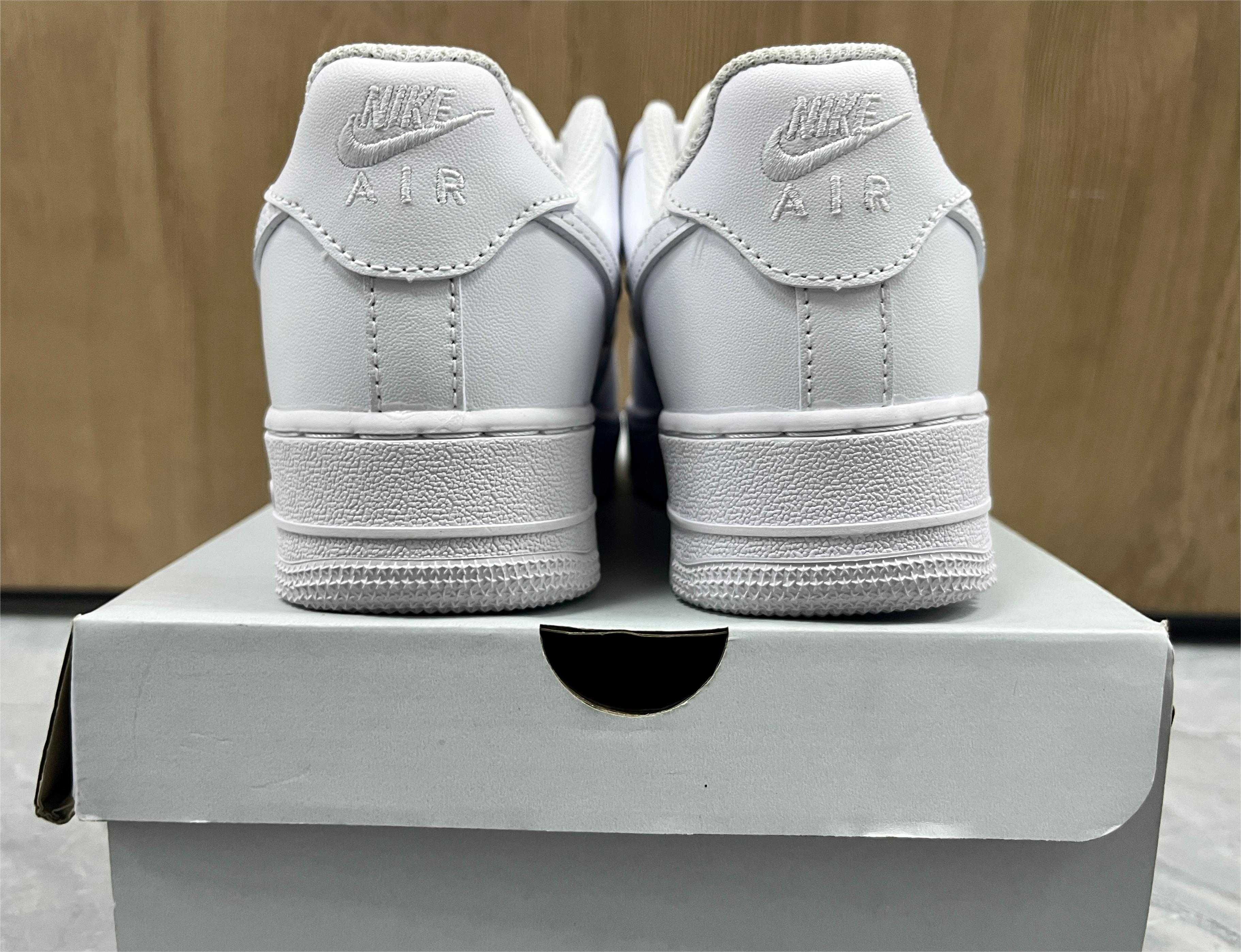 Nike Air Force 1 Low '07 White 40