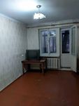 Продам 2 к. квартиру в 5 этажном доме на Б. Хмельницкого. Средний этаж