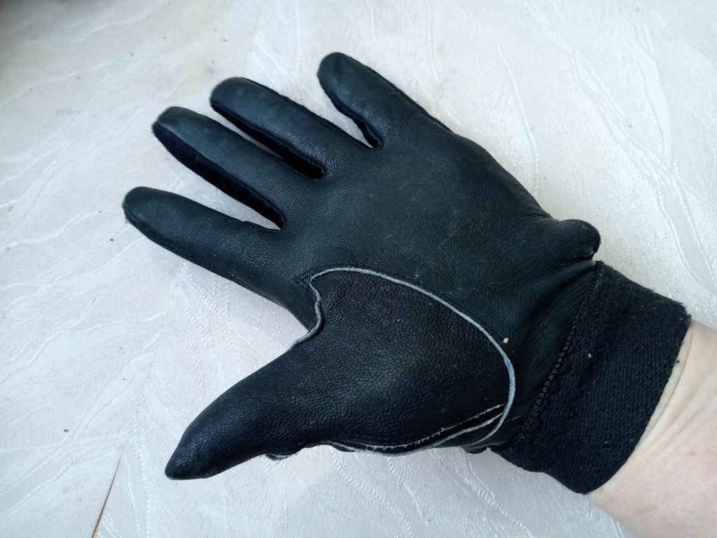Mizuno перчатки кожаные спортивные