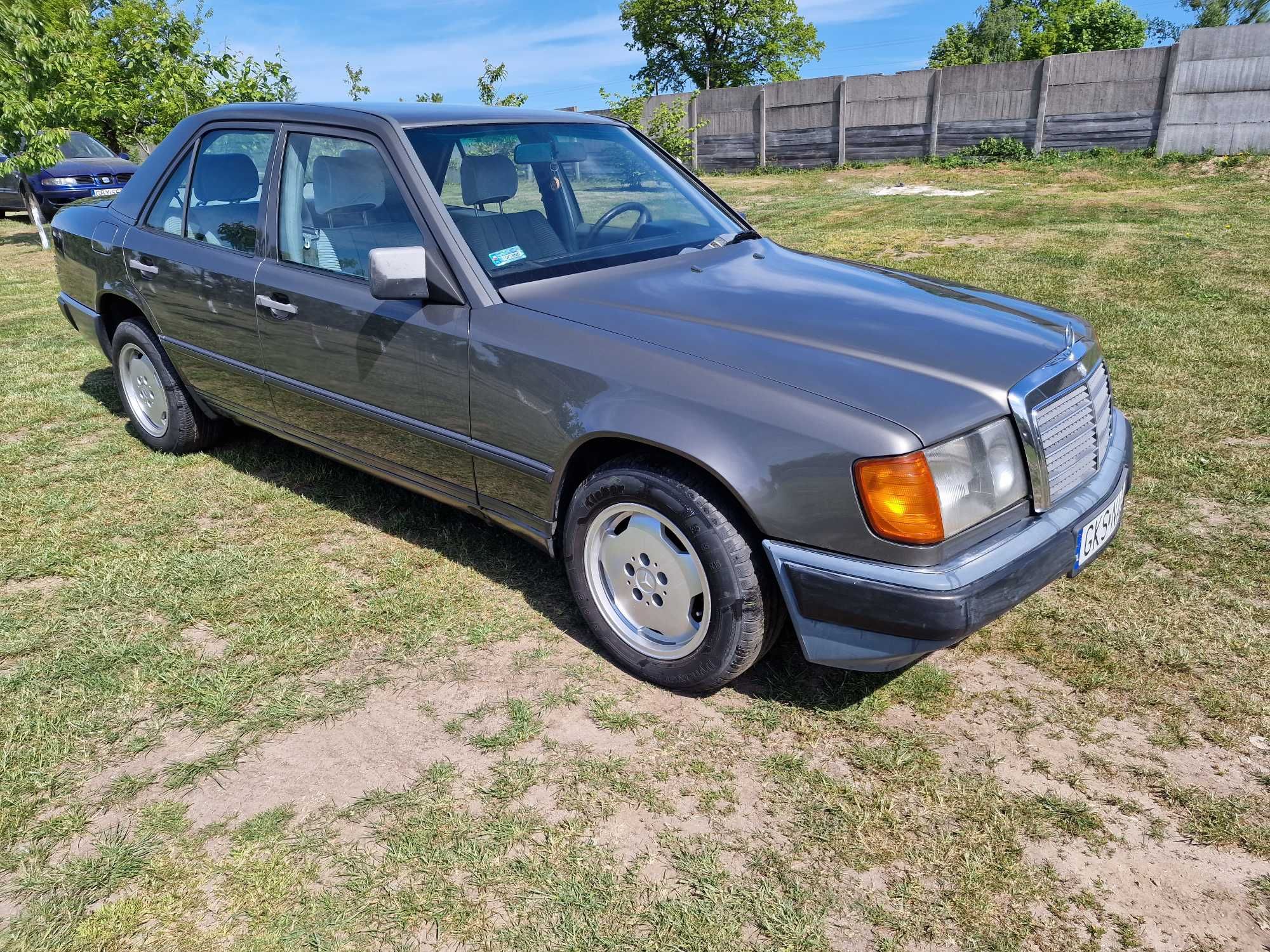 Mercedes 124  klima 1985r.