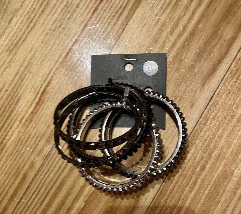 Pulseiras H&M novas