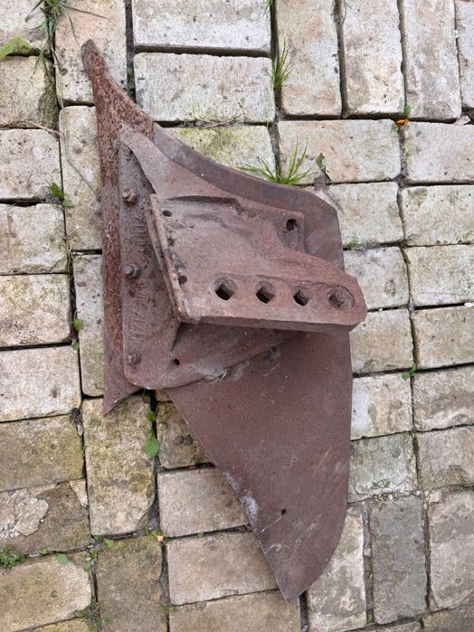 Продам полицю для плуга