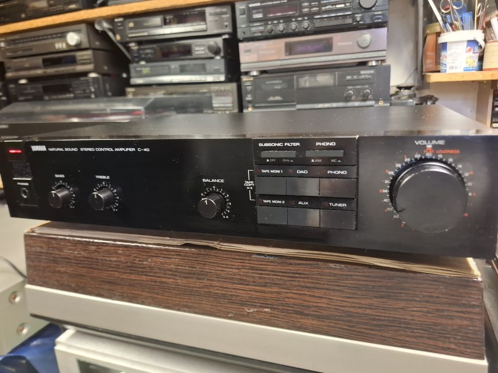 Przedwzmacniacz Yamaha C-40