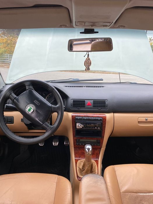 Skoda Octavia 1.8T gbo 4 Laurin & Klement