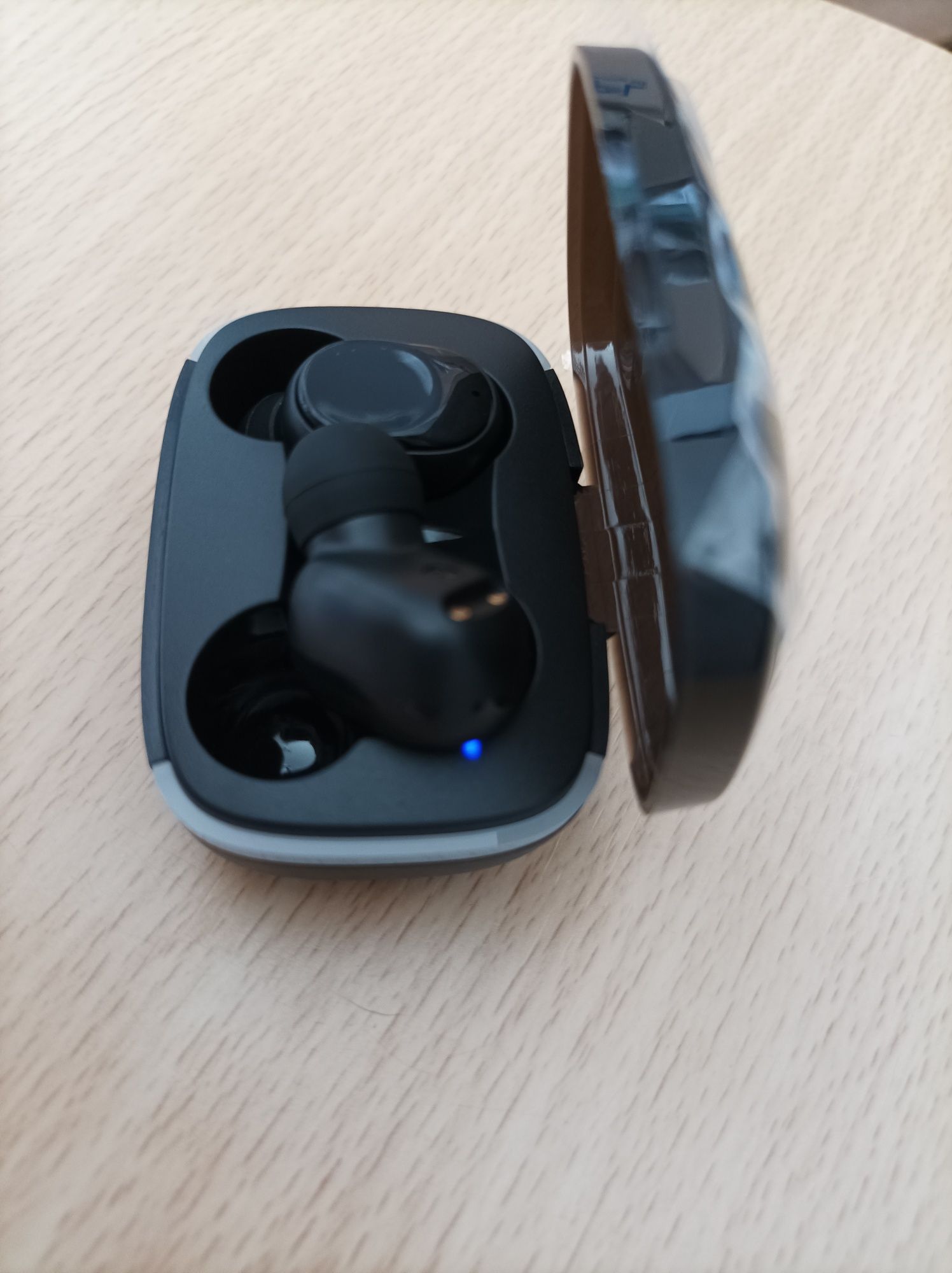 Słuchawki bezprzewodowe douszne nowe bluetooth