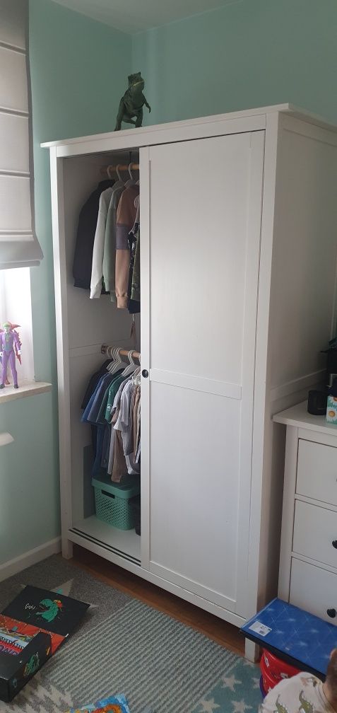 Zestaw mebli Hemnes Ikea szafa komoda łóżko