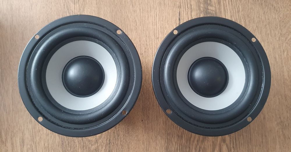 15вт 4ом, 15вт 8ом, 20вт 4ом. Динамики нч-сч. Головки динамические