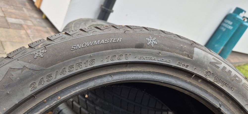 Opony zimowe 2szt.  WESTLAKE ZUPER SNOW z507.  245/45/18