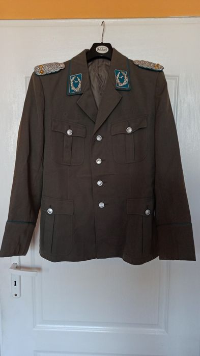 Mundur oficera lotnictwa NRD