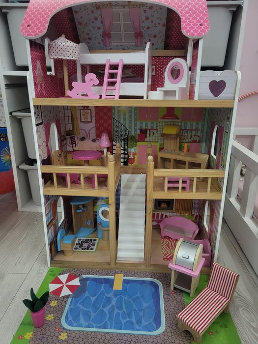 Duzy Domek dla lalek