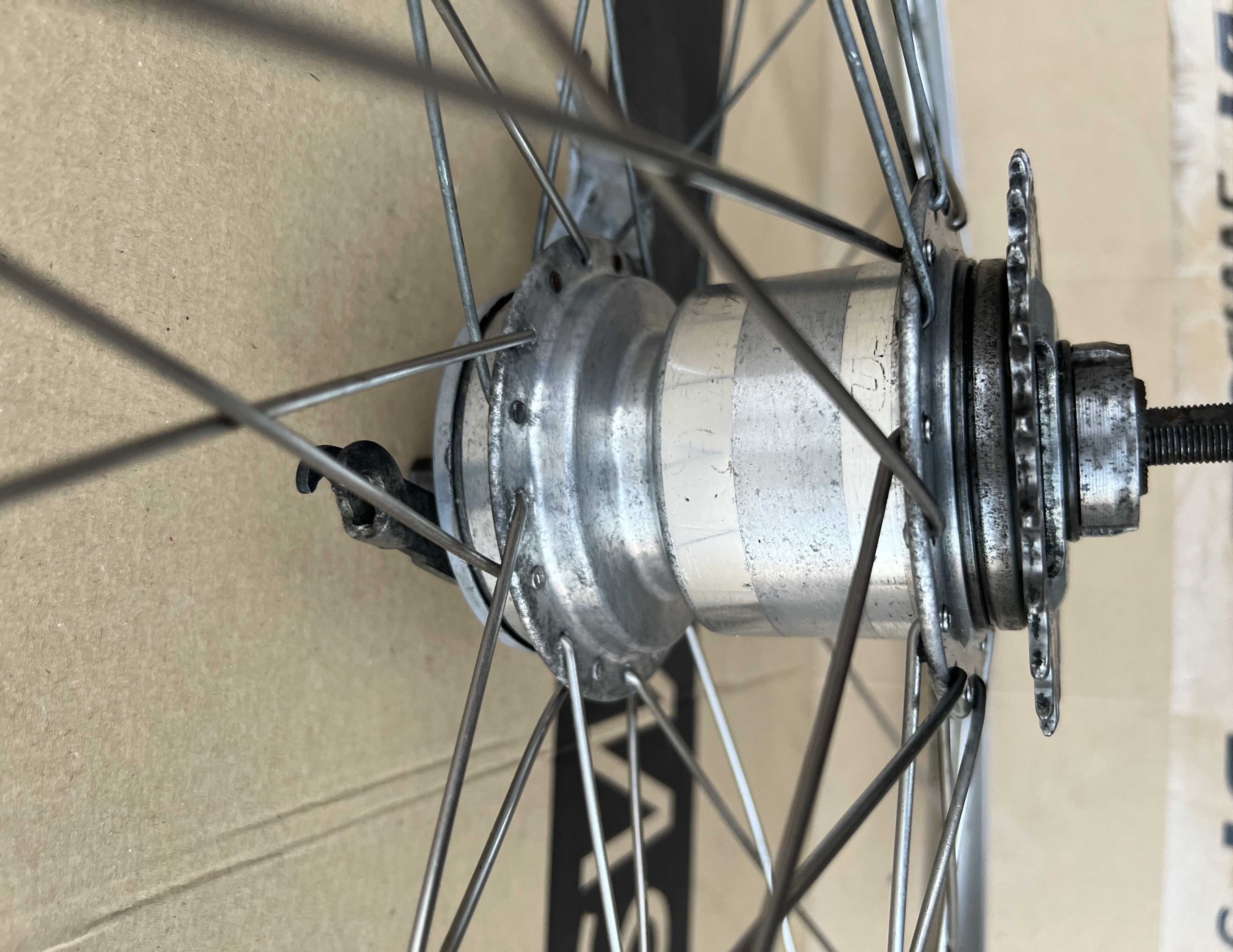 Koło SRAM SPECTRO S7 SACHS Piasta 7 Biegów Tylne 28" Hamulec Bębnowy