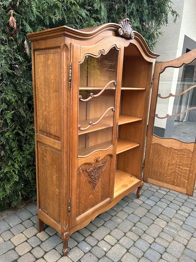 Witrynka biblioteka w stylu ludwikowskim gięte nóżki Ludwik XV stylowa