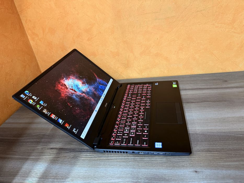 Ігровий ноутбук (Core i7/RTX2080/16" FHD IPS 144hz/512SSD/16DDR4)