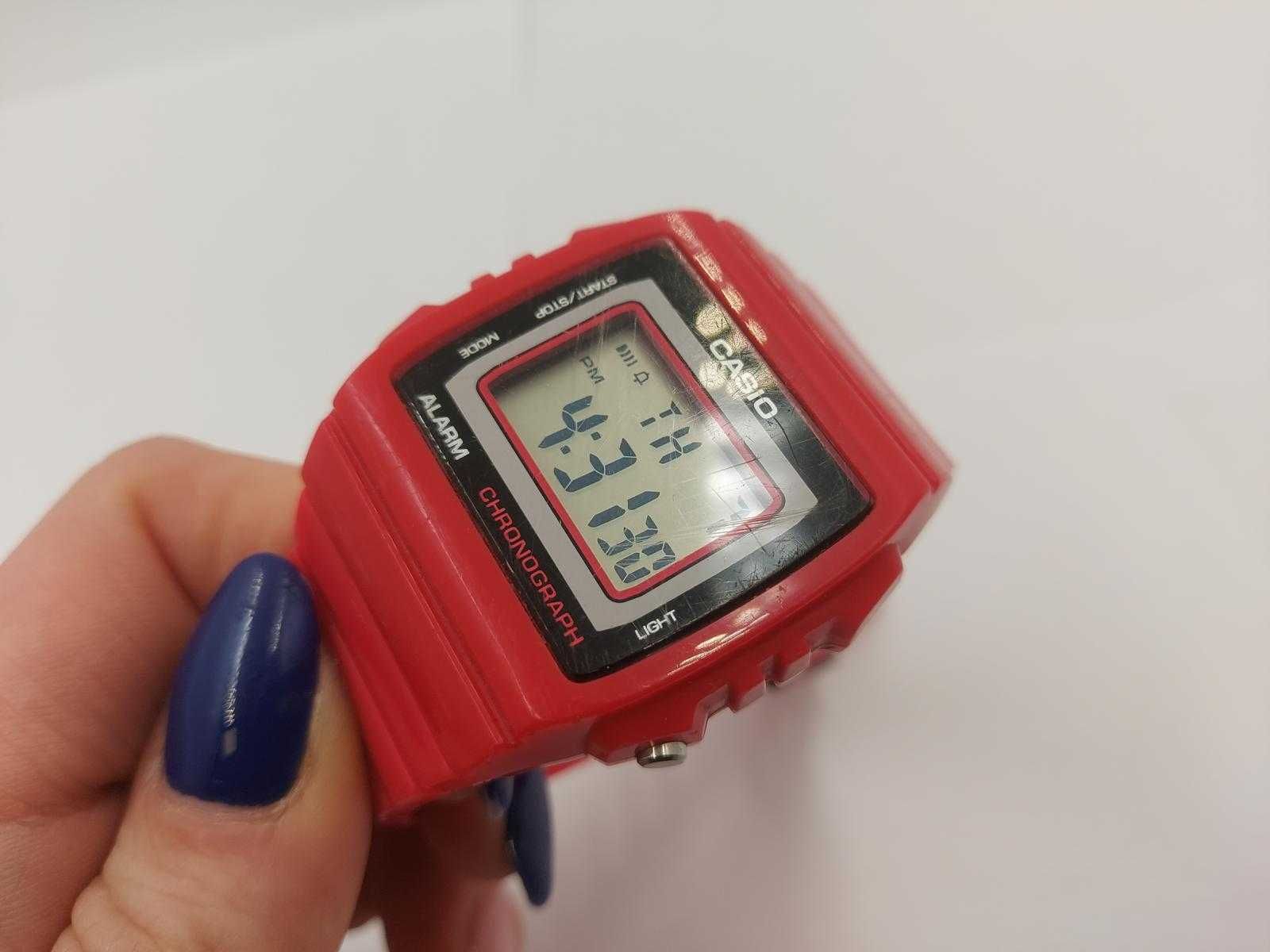 ZEGAREK CASIO ZEGAREK CASIO W-215H od loombard jarocin
