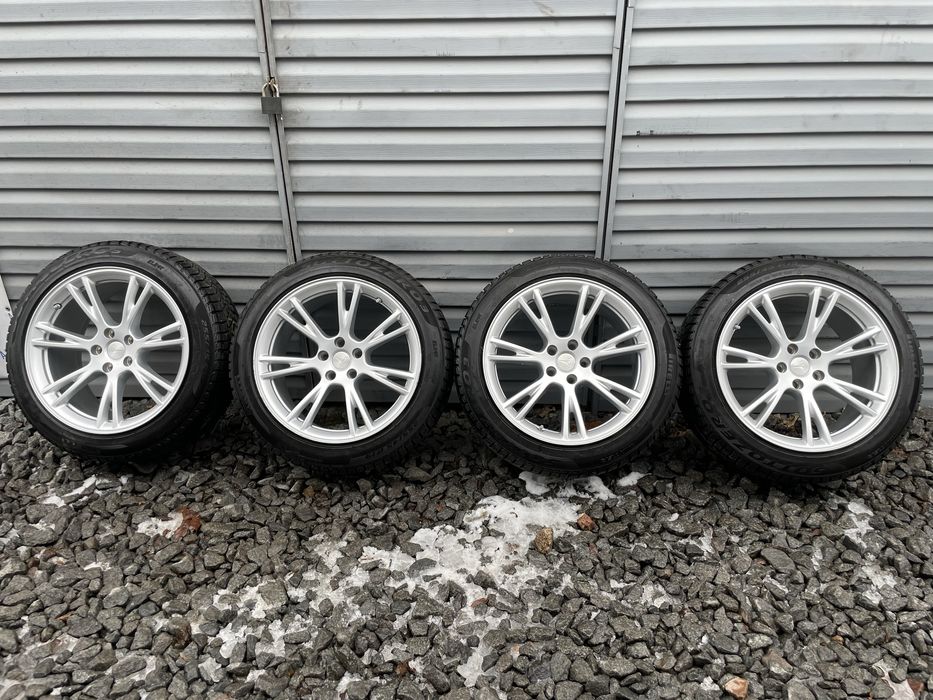 Колеса в зборі Tesla 5/114,3 R19 Pirelli 255/45 R19