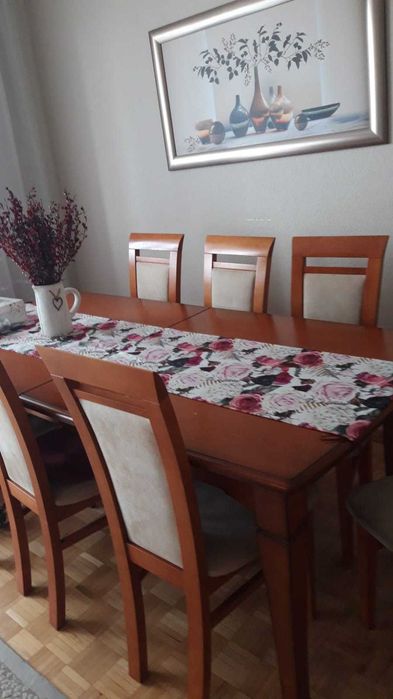 Stół drewniany + 8 krzeseł