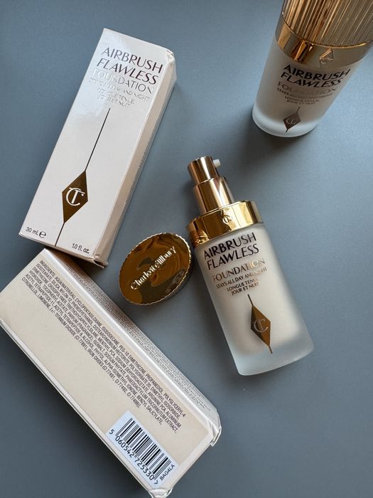Тональний крем Charlotte Tilbury Airbrush Flawless Foundation