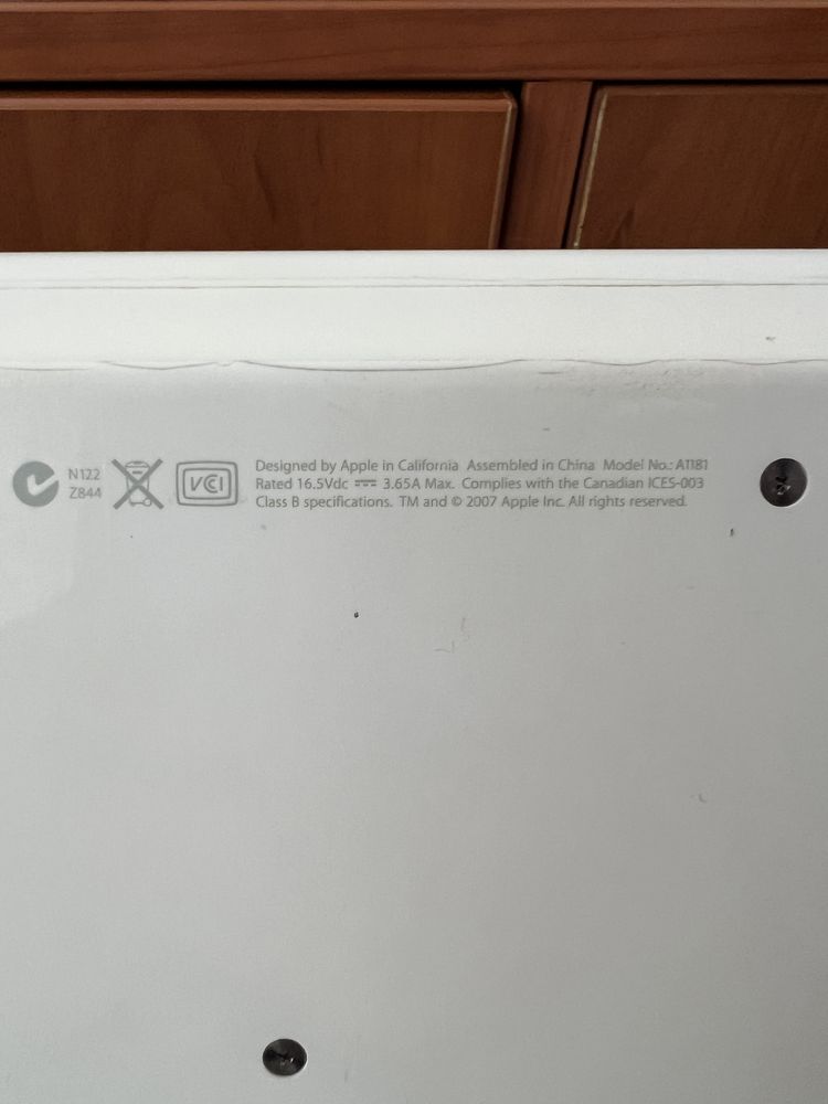 MacBook a1181. Капсула часу