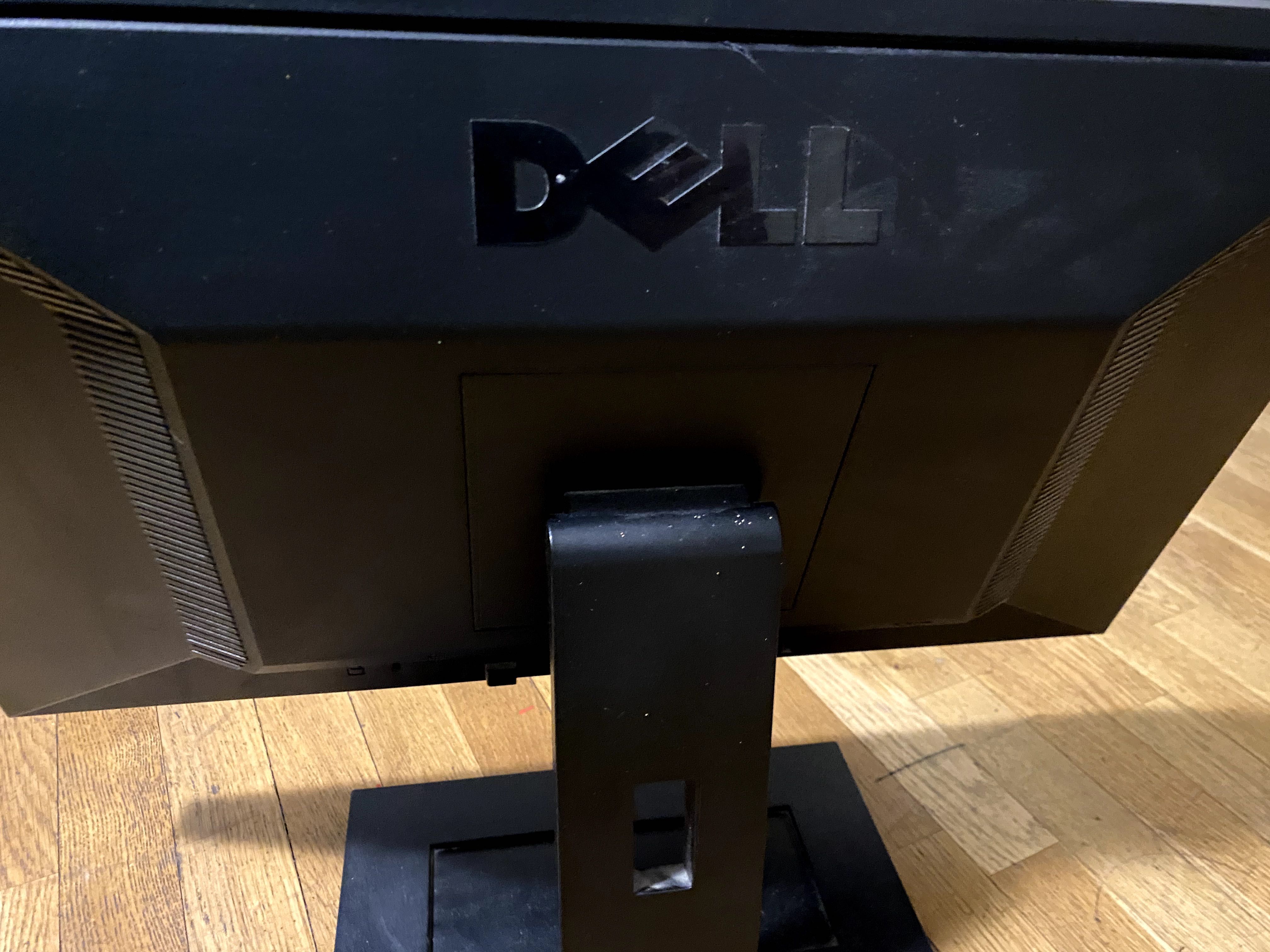 Monitor LED Dell E2211 Hb 22 Sierpień 2011