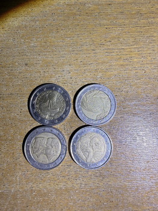 Vendo moedas raras de 2€