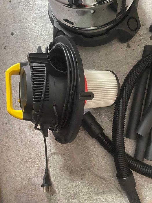 Aspirador de pó Boost 1200W sólidos e líquidos 20L - ainda na garantia