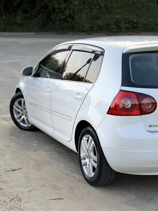 Volkswagen Golf V 1.6 мрі
