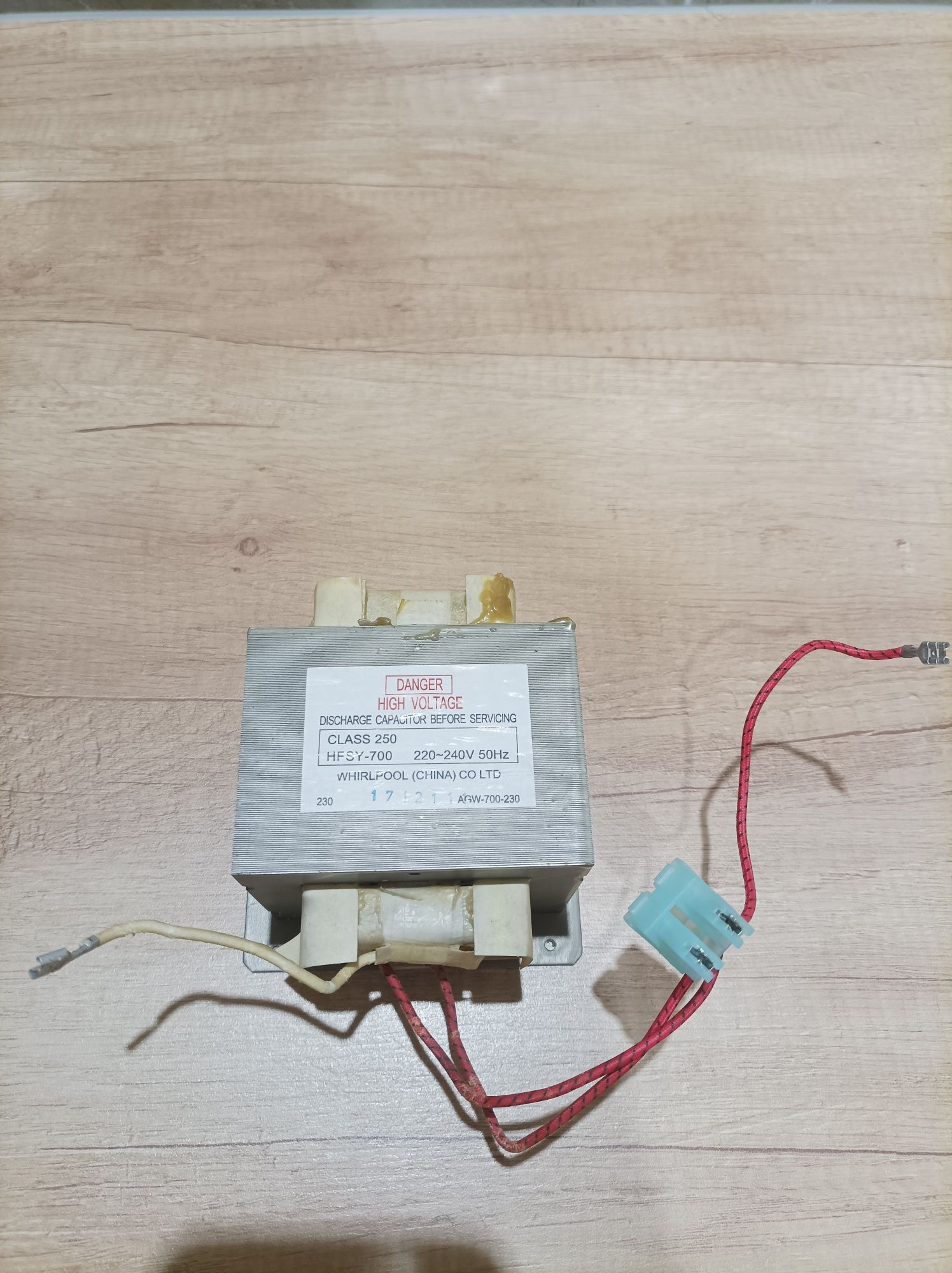 Transformator z mikrofalówki, Whirlpool HFSY-700, na zgrzewarkę
