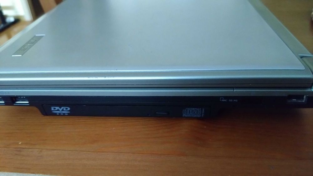 Komputer przenośny Asus