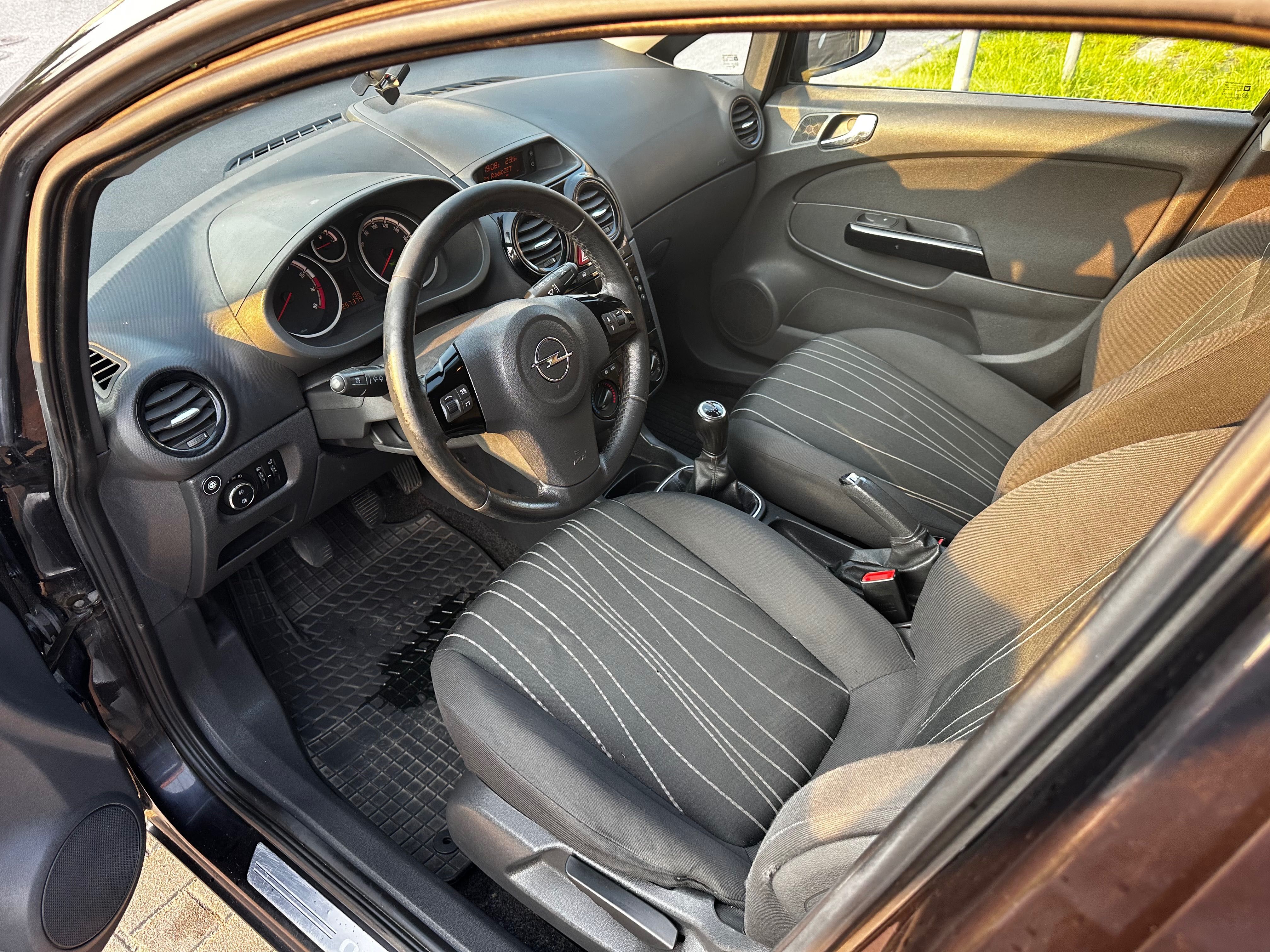 Opel Corsa 1.4LPG/2011rok/Bogata Wersja/Super stan/Okazja