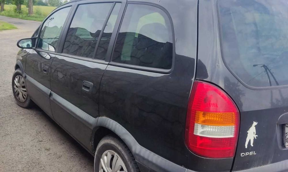 Części blacharskie Z298 Opel Zafira A 1.6 silnik X16XEL skrzynia