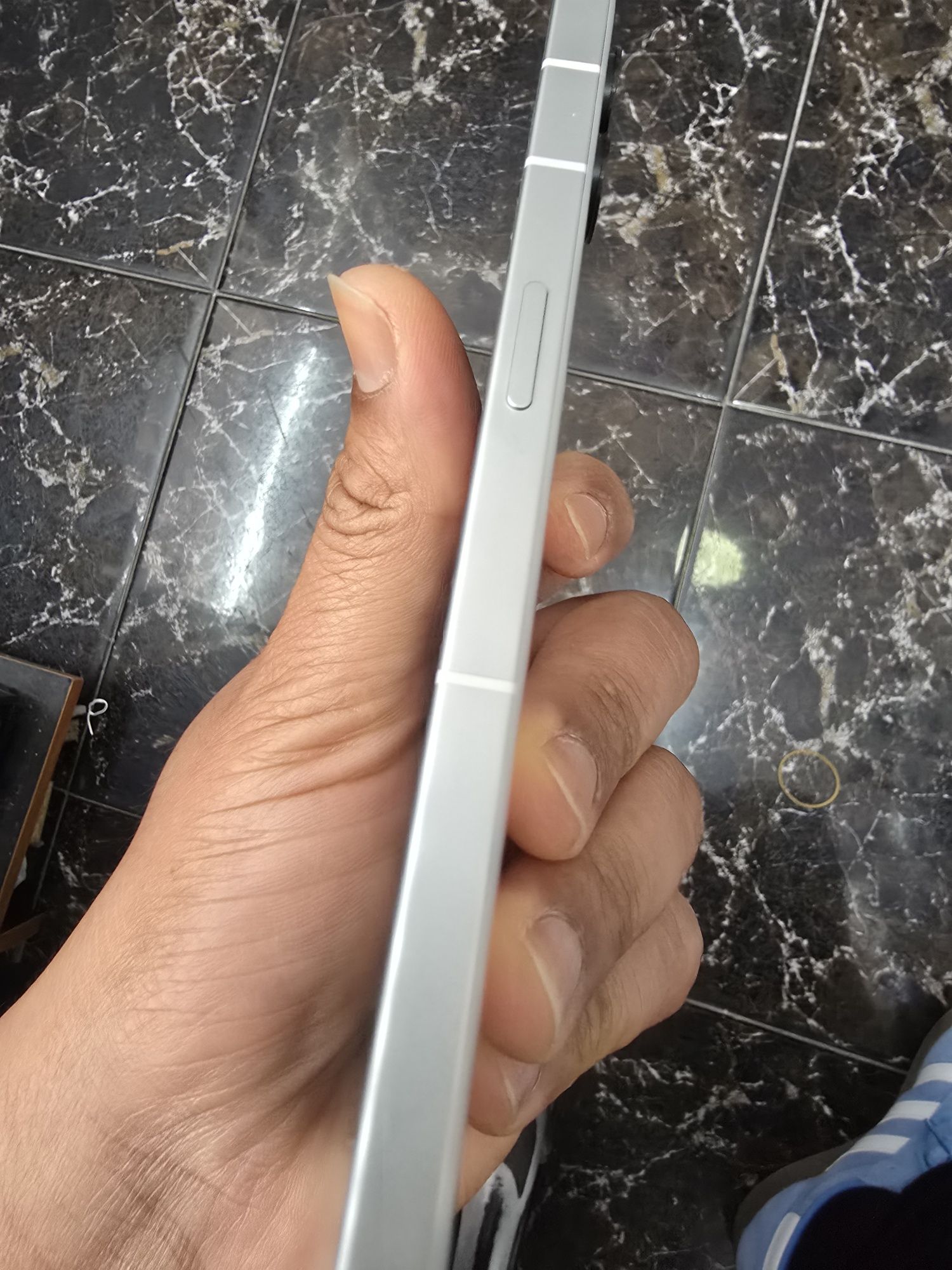 Nothing phone 2...256/12gb