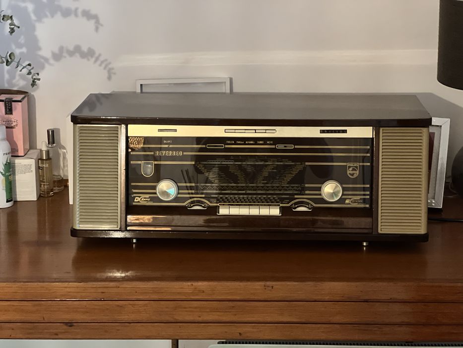 Radio vintage stereo anos 60