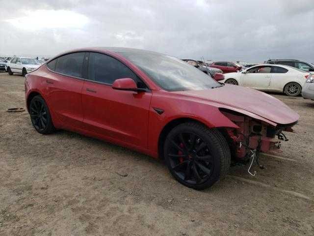 2018 TESLA Model 3 Long Range в дорозі тесла