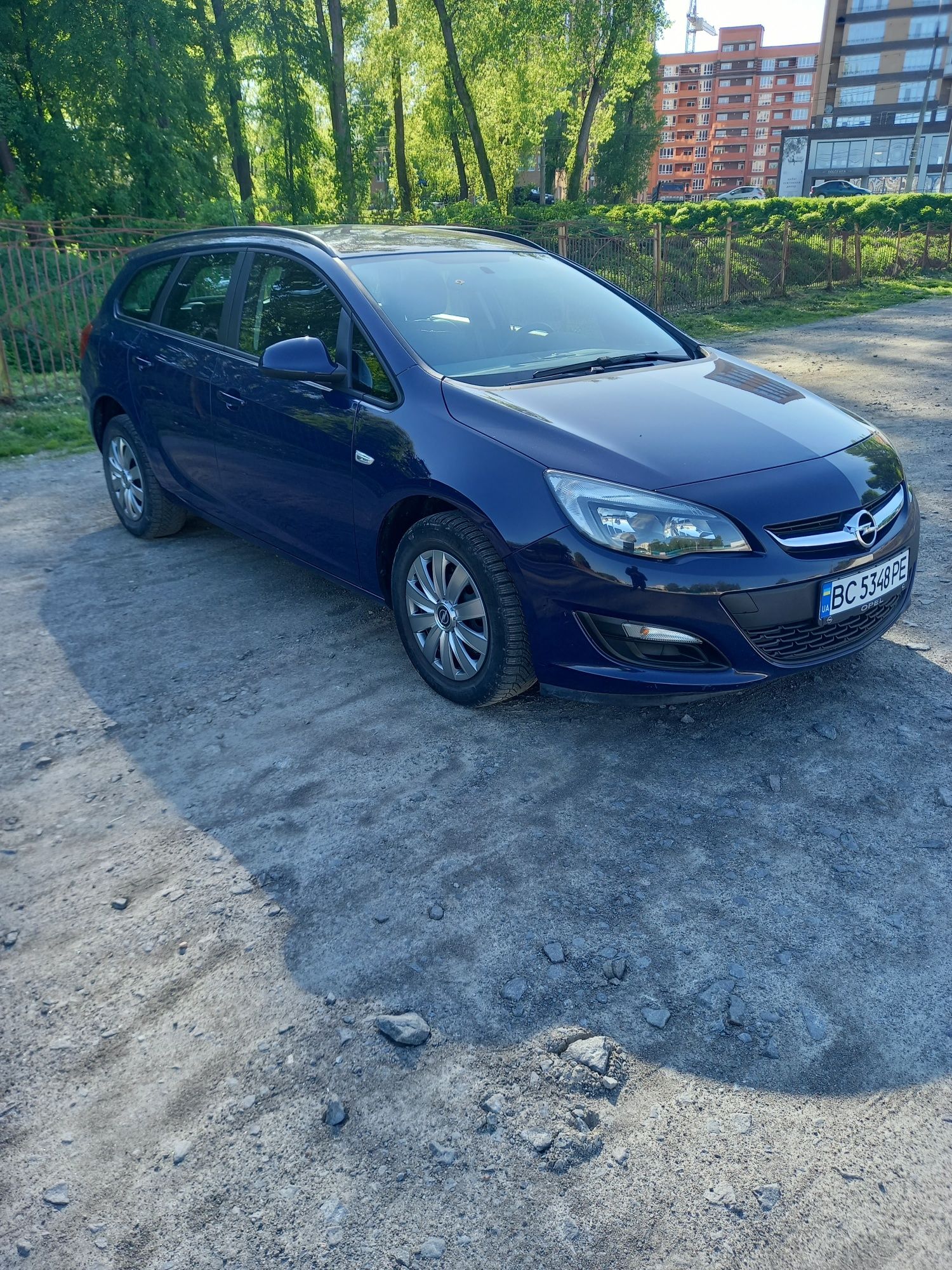 Opel Astra J 2015 НЕ ФАРБОВАНА