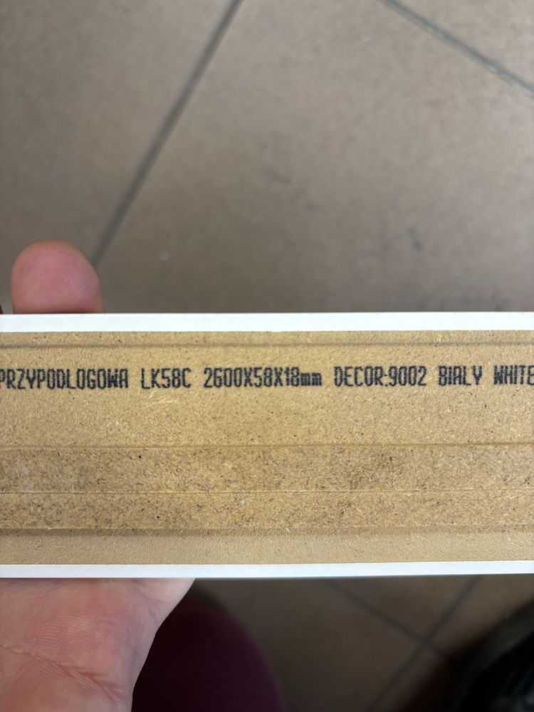 Listwa podłogowa 2600x58x18mm