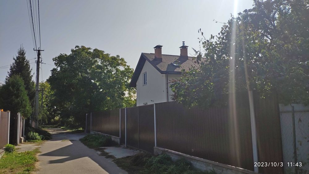 Продам сучасний будинок біля Києва в 10хв від метро Бориспільська. Газ