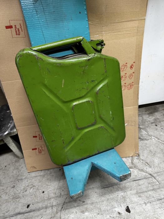 Канистра 20 л для