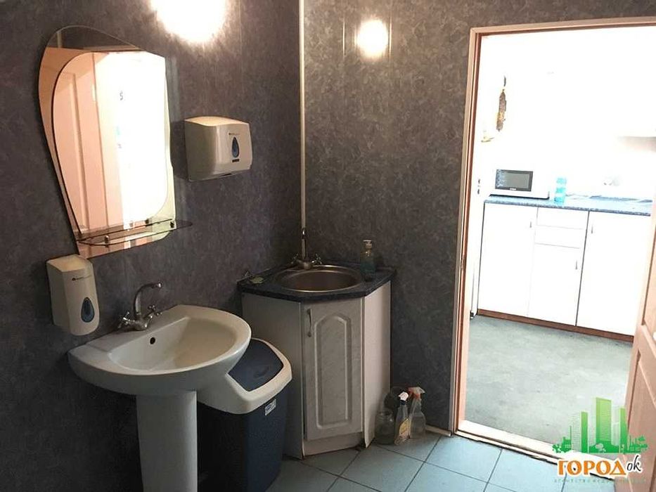Майновий комплекс, виробничі площі, офіс, склад, ділянка 0,1082  га