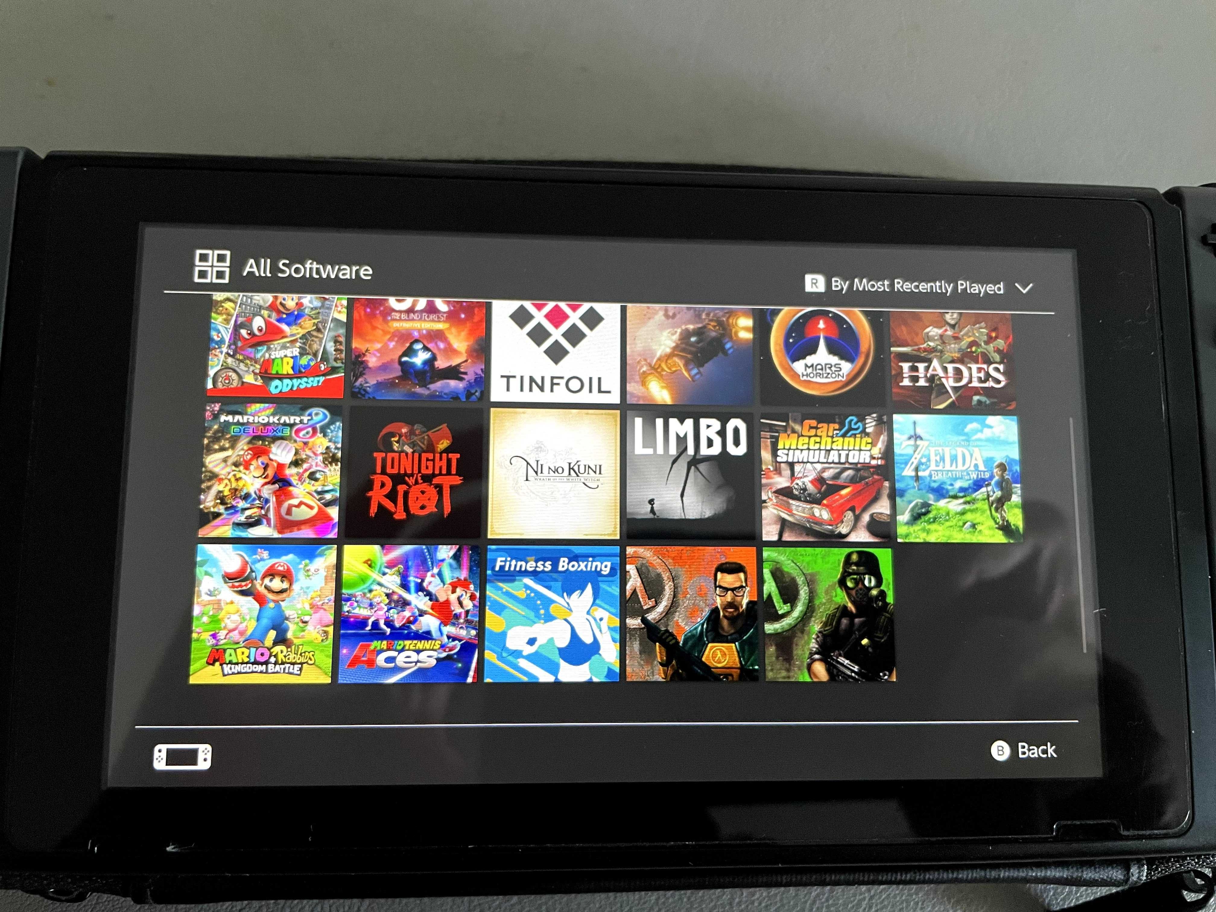 Konsola Nintendo Switch v1 CFW Atmosphere + Pro Controller /Dobry stan