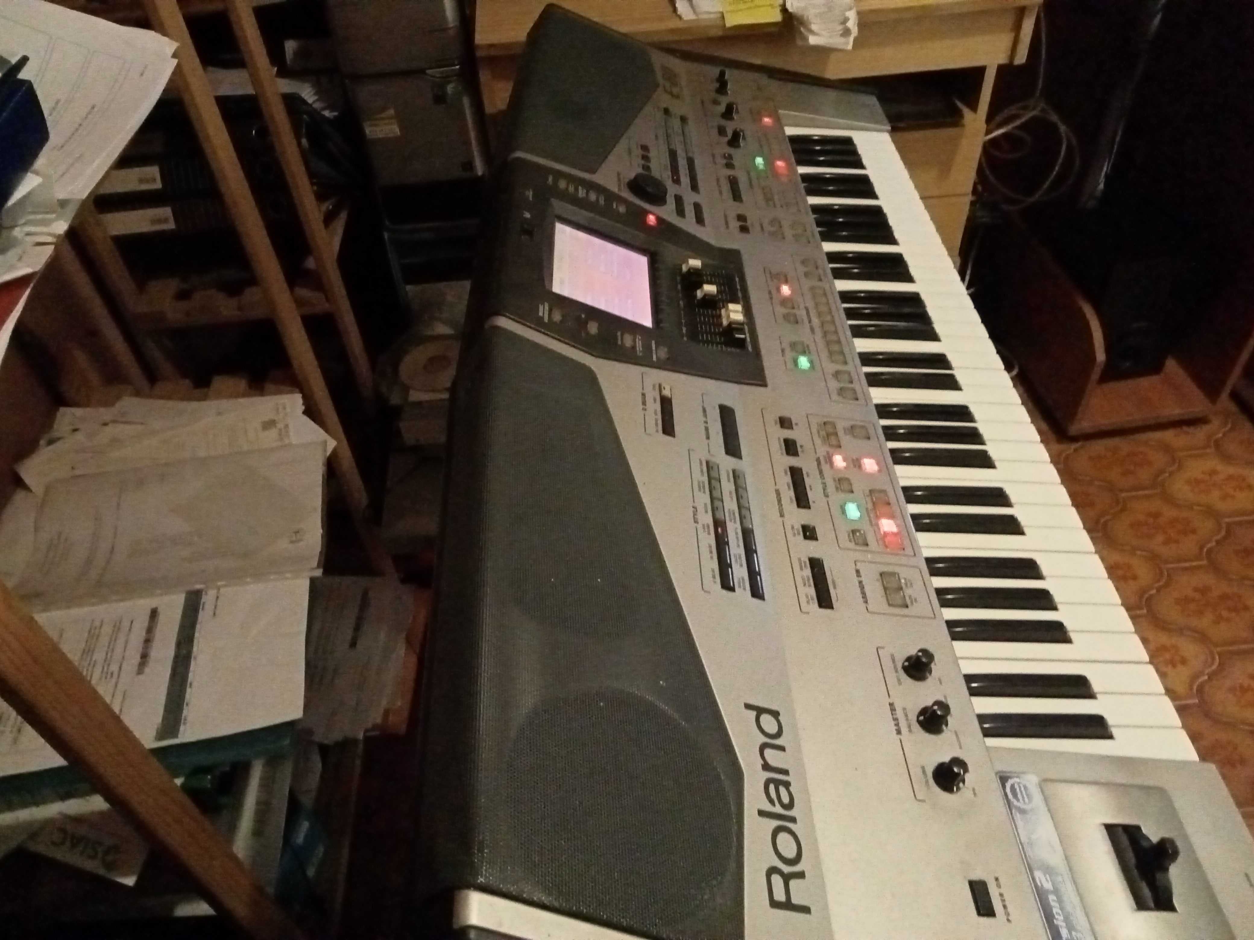 Vendo Roland - E 80