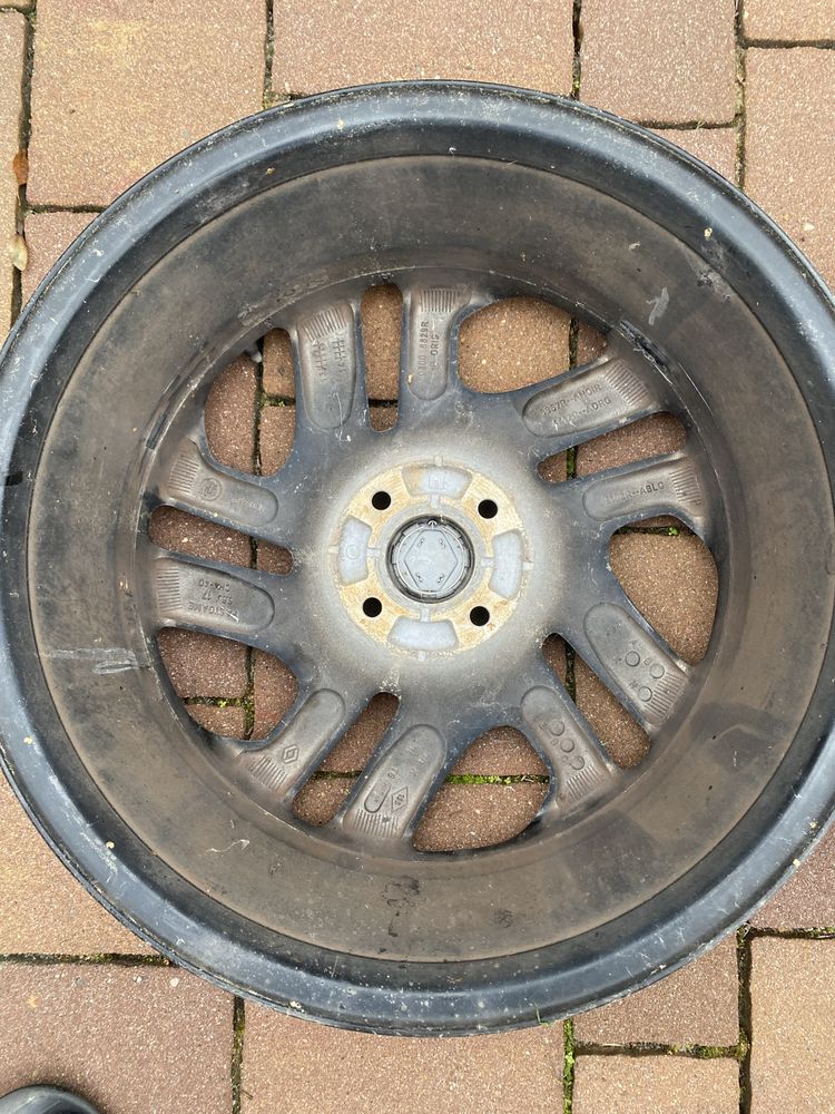 Dwie Felgi 17”Renault Kaptur