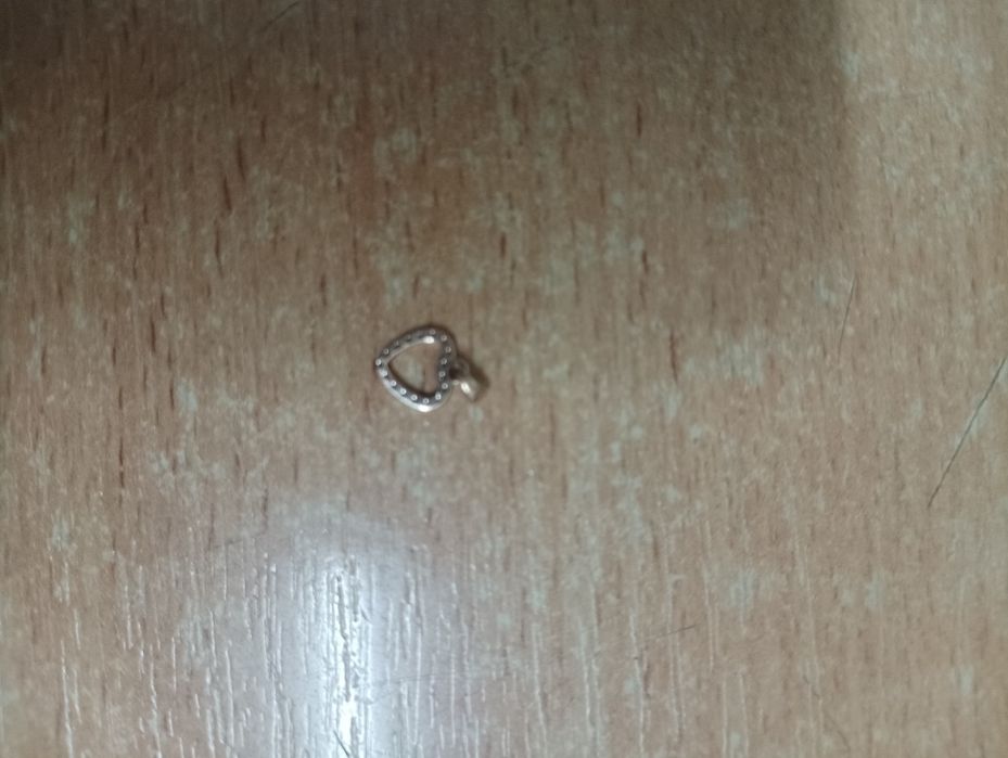 Кулончик золотое сердечко с фианитами