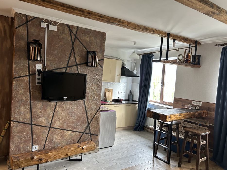 Квартира подобово! Лозова