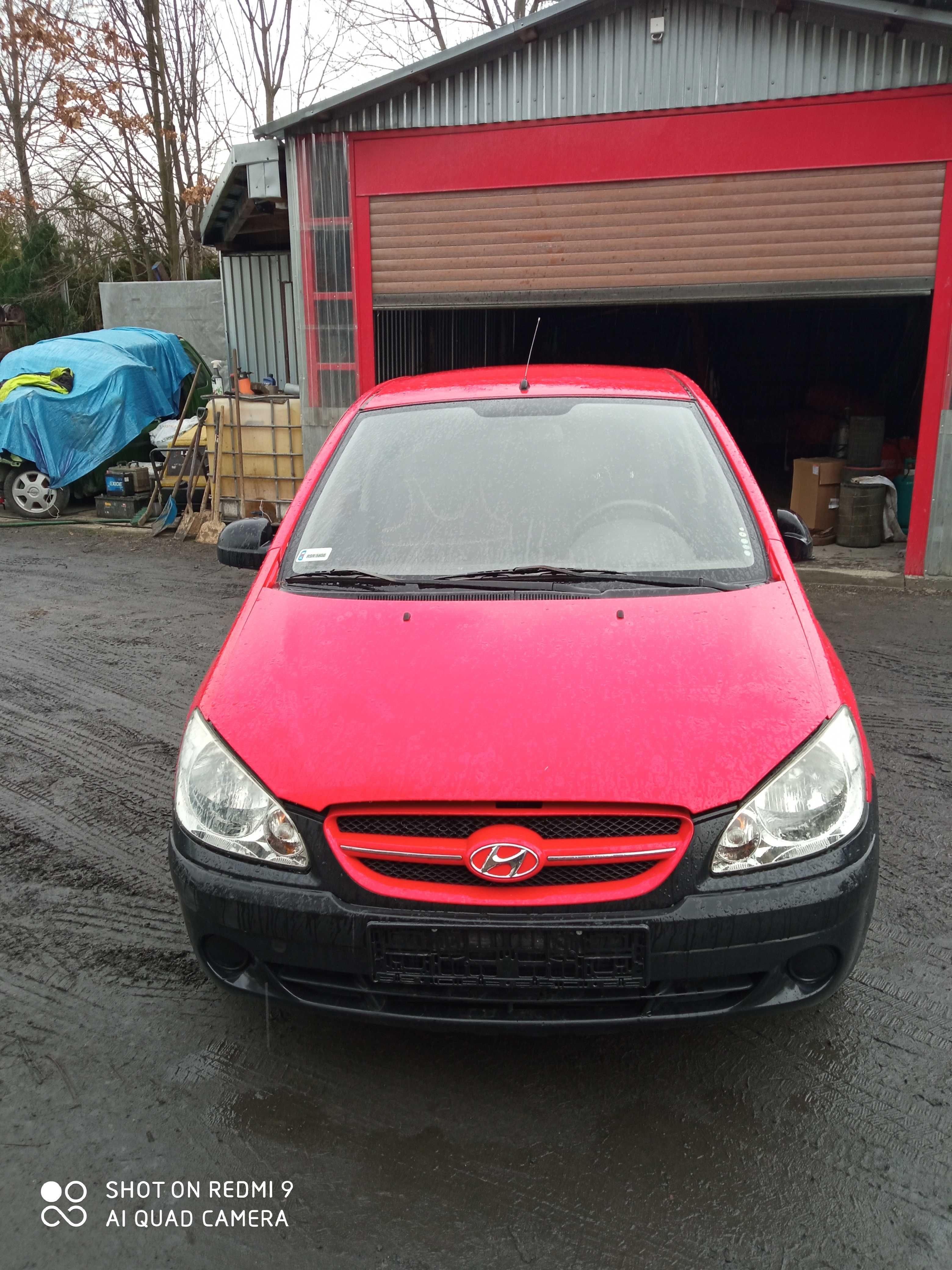 Hyundai getz powypadkowy w całości