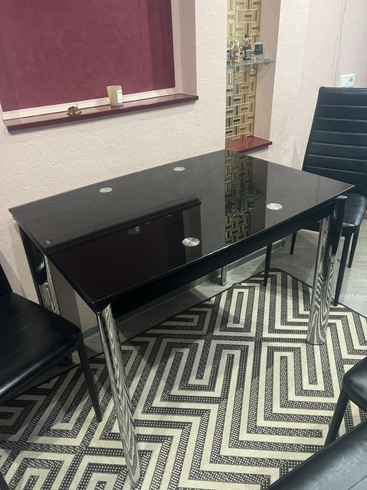 Стіл скляний розкладний