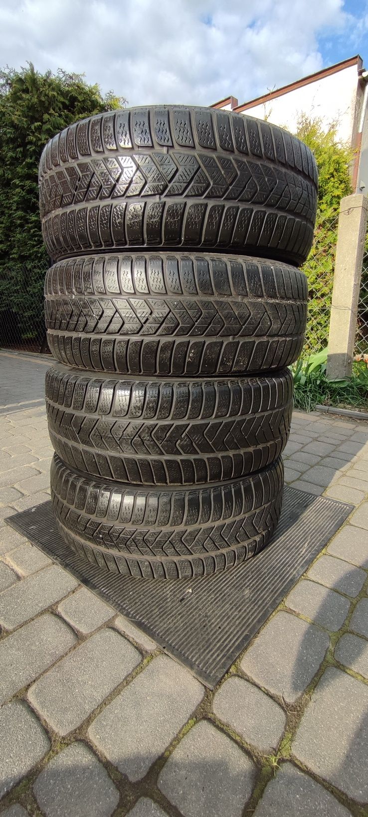 Opony zimowe Pirelli SottoZero 3